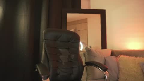 Alanna online show from June 4, 5:23 am