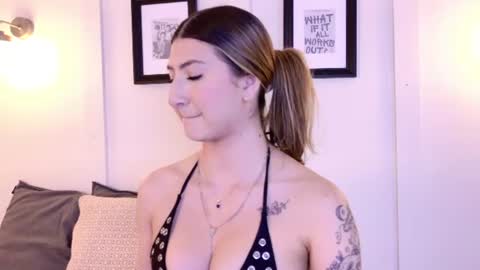 Alanna online show from June 22, 7:22 pm