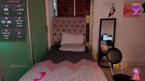 Snapshot of alannalove__ chatting on January 15, 10:13 pm Alanna  online show from January 15, 10:13 pm