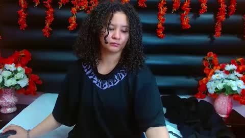 Snapshot of alasmith_ chatting on February 7, 2:19 am AlaSmith online show from February 7, 2:19 am