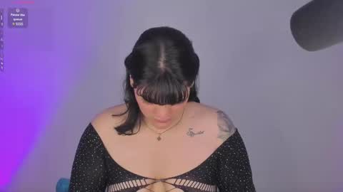Snapshot of aleja_rossi chatting on January 10, 6:17 pm Aleja online show from January 10, 6:17 pm