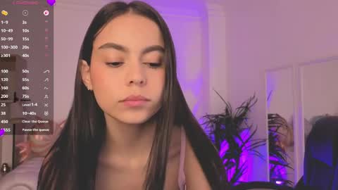 Alejandra online show from April 18, 11:56 am