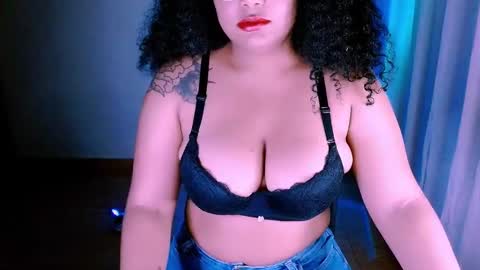 Alejandra  online show from February 19, 11:36 pm