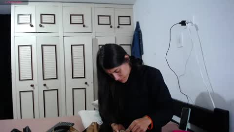 alejaxxxhot online show from October 7, 11:31 pm