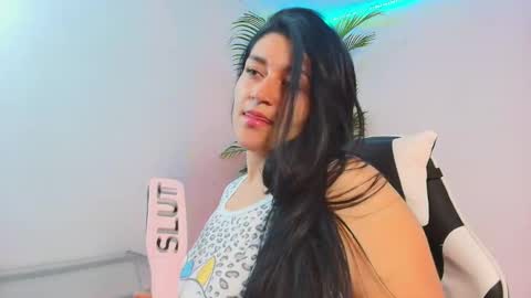Snapshot of alejitasweet1 chatting on October 4, 3:01 am aleja online show from October 4, 3:01 am