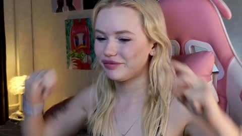 Lexi online show from January 24, 7:41 am