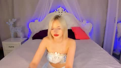 alessakiss online show from March 5, 8:43 am