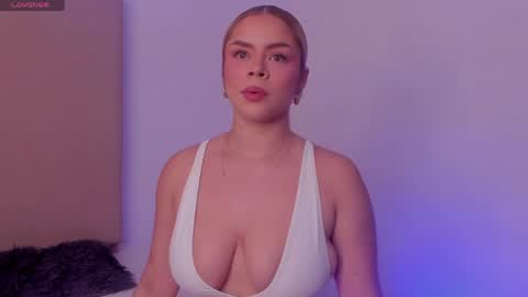 Alessia Moon online show from June 7, 11:28 am
