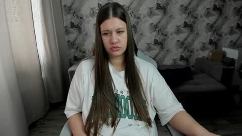 Aletta Oushen online show from April 18, 10:40 am