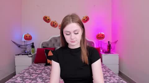Snapshot of alettablacck chatting on October 21, 1:20 am alettablacck online show from October 21, 1:20 am