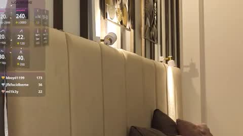 Alexa  dont forget to thumbs up me online show from October 31, 4:36 am