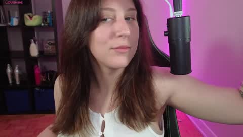 dont be afraid to click social media link its  working  just click on that  online show from October 7, 10:03 pm