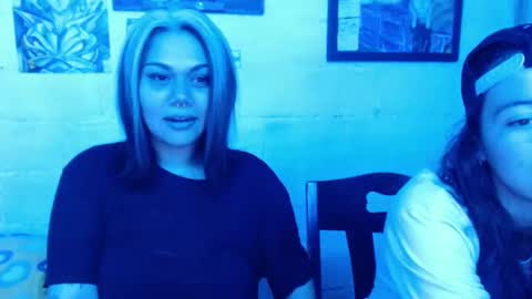 Snapshot of alexablu3 chatting on December 3, 7:33 pm Alexa Blu3 online show from December 3, 7:33 pm
