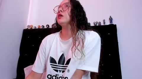 alexandra clauss online show from March 13, 9:49 pm