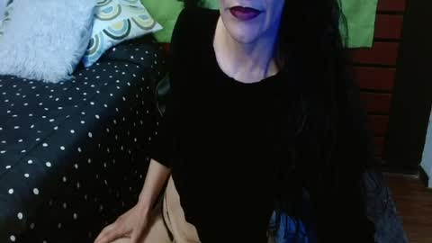 alexandra_jonas online show from April 6, 4:46 am