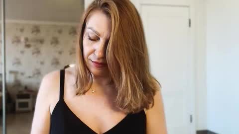 Alexandra Rosee online show from April 18, 6:05 am