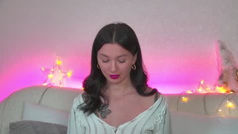Snapshot of alexandrabloom chatting on January 10, 6:49 pm AlexandraBloom online show from January 10, 6:49 pm