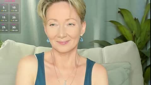 Alexandra online show from July 6, 2:00 pm