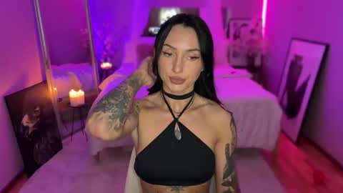 alexisalexxx online show from April 4, 5:56 pm