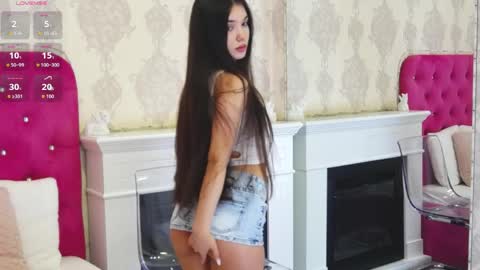 alexisdevine online show from March 25, 5:33 am