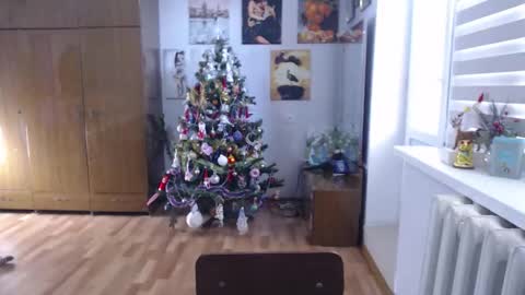 AlexisMillers online show from January 19, 12:12 pm