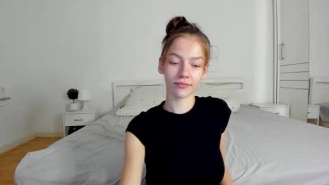 Alex online show from September 9, 3:56 pm