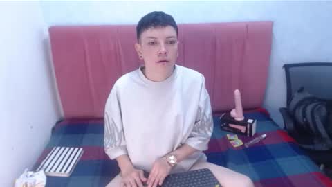 alexmadisoncm online show from November 11, 7:33 pm