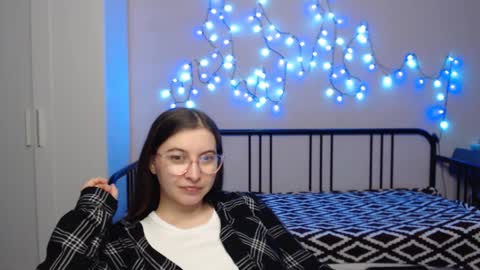 Alice online show from December 21, 6:55 pm