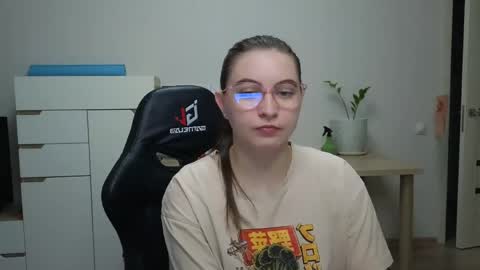 Alice online show from March 19, 7:13 am