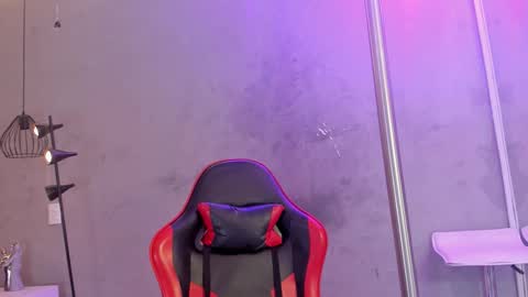 Alice Susan online show from March 12, 9:50 pm