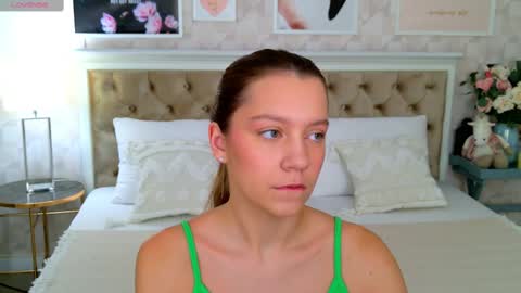 Alice in Wonderland  online show from February 10, 5:47 am