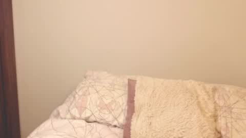 Snapshot of alice_middle01 chatting on October 1, 6:13 pm Alice online show from October 1, 6:13 pm