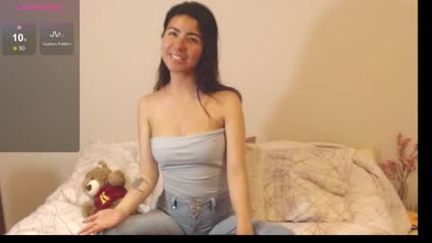 Snapshot of alice_middle01 chatting on October 14, 4:53 pm Alice online show from October 14, 4:53 pm