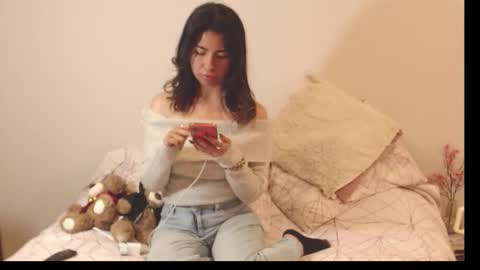 Snapshot of alice_middle01 chatting on October 12, 7:38 pm Alice online show from October 12, 7:38 pm