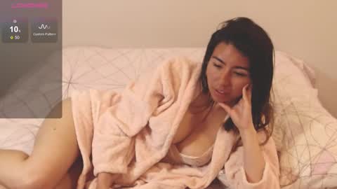 Snapshot of alice_middle01 chatting on September 23, 3:43 pm Alice online show from September 23, 3:43 pm