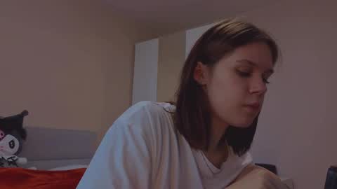 Snapshot of alice_miiiller chatting on October 1, 8:30 am Alice online show from October 1, 8:30 am