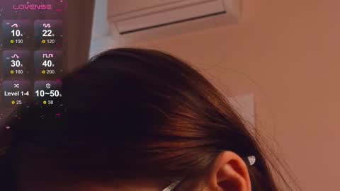 Snapshot of alice_miiiller chatting on September 26, 10:02 am Alice online show from September 26, 10:02 am