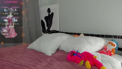 Snapshot of alice_miiiller chatting on January 24, 2:18 am Alice online show from January 24, 2:18 am