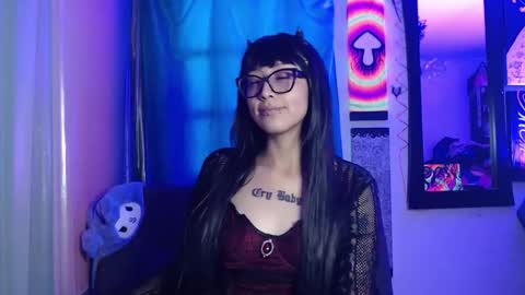 Snapshot of alice_phantom chatting on September 28, 9:42 pm      online show from September 28, 9:42 pm
