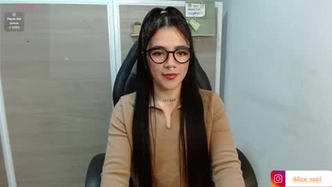 Alice  online show from September 20, 3:49 am