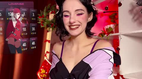 Snapshot of alice_succubus chatting on December 19, 7:29 pm alice_succubus online show from December 19, 7:29 pm