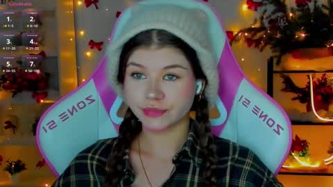 Alice online show from December 18, 12:32 pm