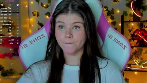 Alice online show from December 3, 7:44 am