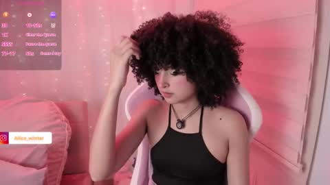 Alice  online show from March 3, 6:25 pm