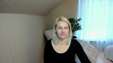 Snapshot of alicee__grace chatting on January 15, 7:26 am Alicee online show from January 15, 7:26 am