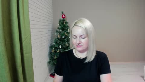 Snapshot of alicee__grace chatting on January 18, 7:26 pm Alicee online show from January 18, 7:26 pm