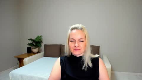 Snapshot of alicee__grace chatting on January 29, 7:00 pm Alicee online show from January 29, 7:00 pm