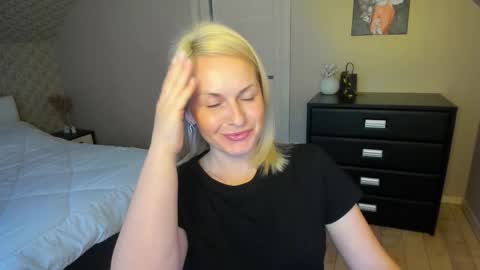 Alicee online show from November 28, 10:29 am