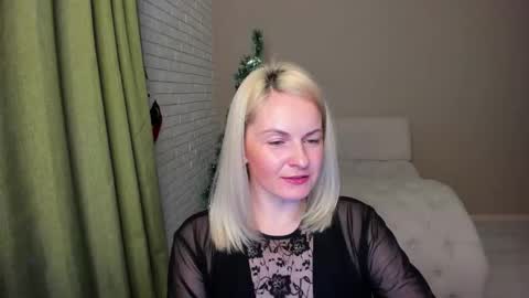 Alicee online show from December 14, 8:03 pm