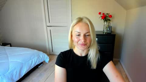 Snapshot of alicee__grace chatting on October 3, 7:57 am Alicee online show from October 3, 7:57 am